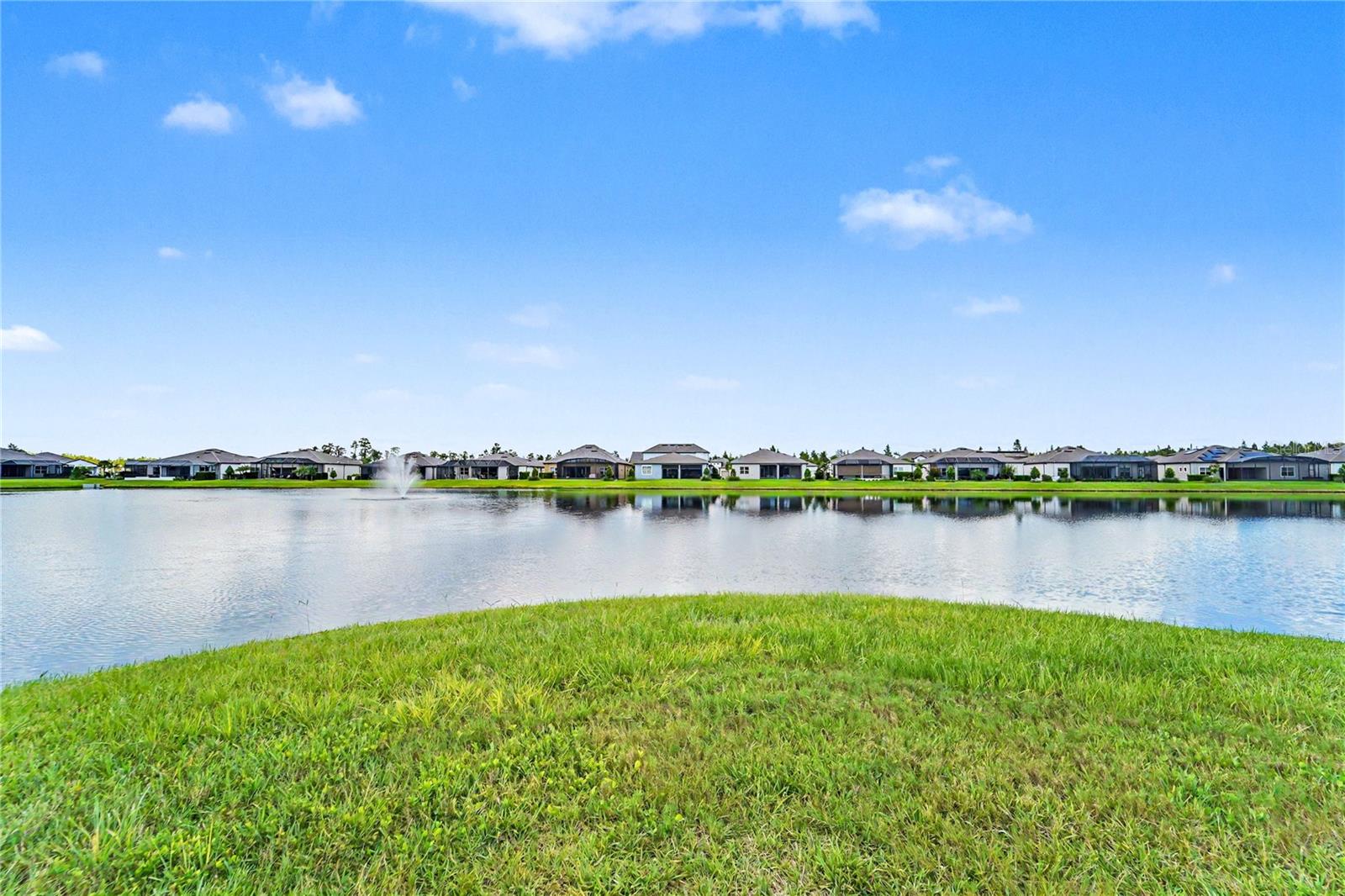 20544 SEA GLASS CIR