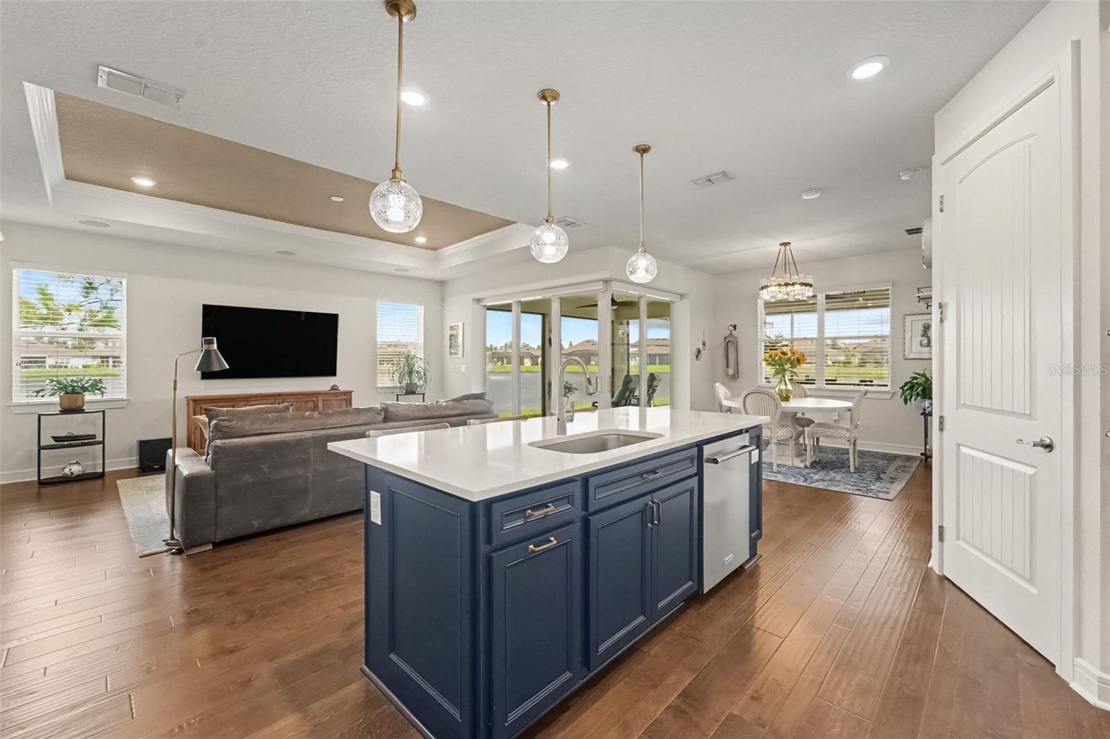 20544 SEA GLASS CIR