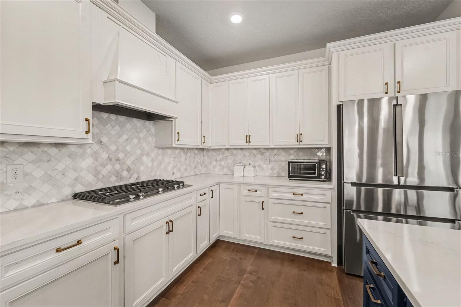 20544 SEA GLASS CIR