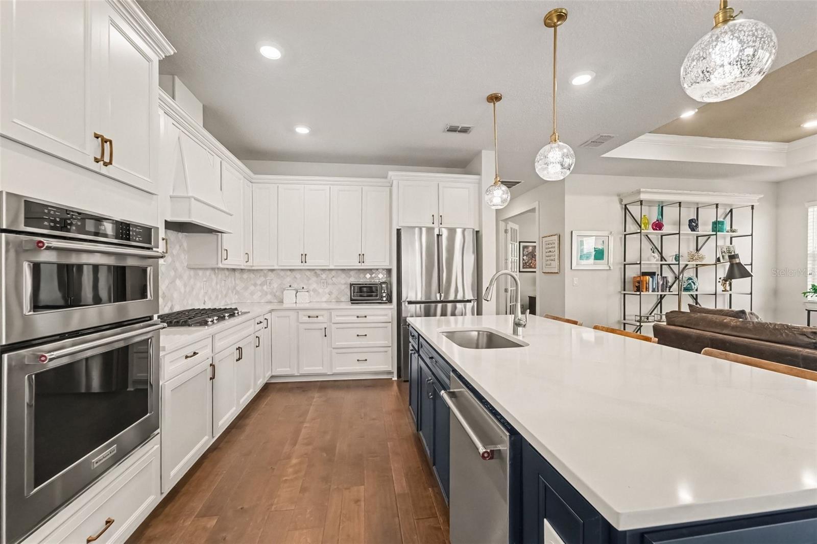 20544 SEA GLASS CIR