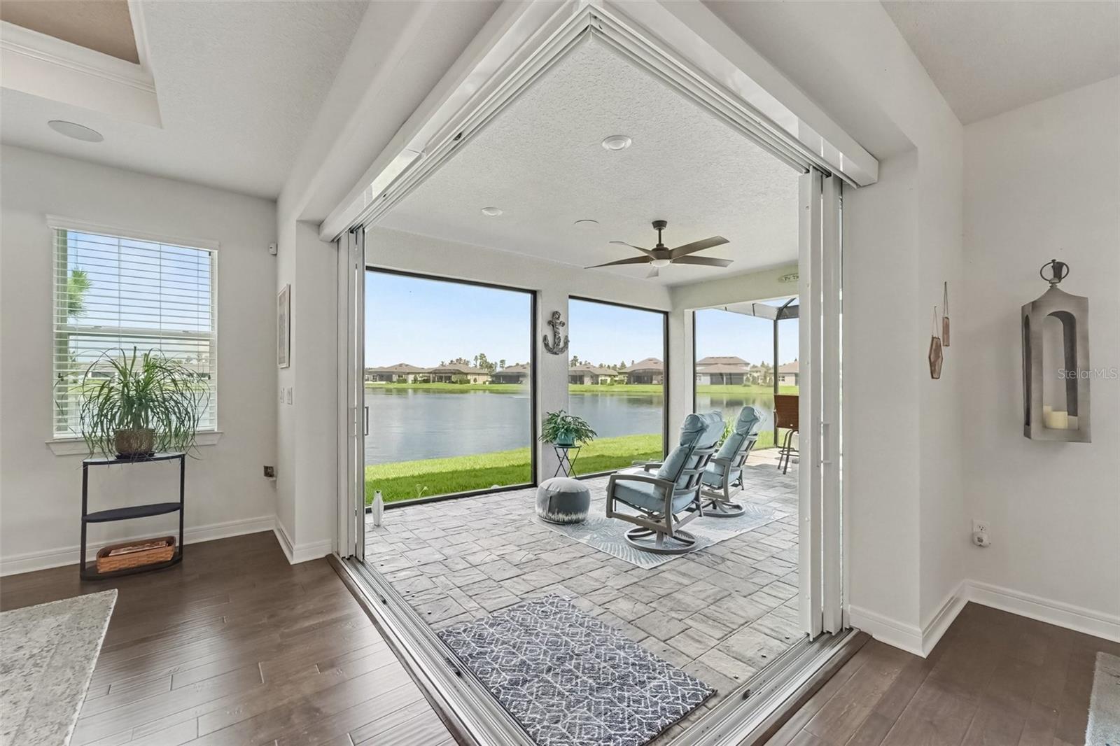 20544 SEA GLASS CIR