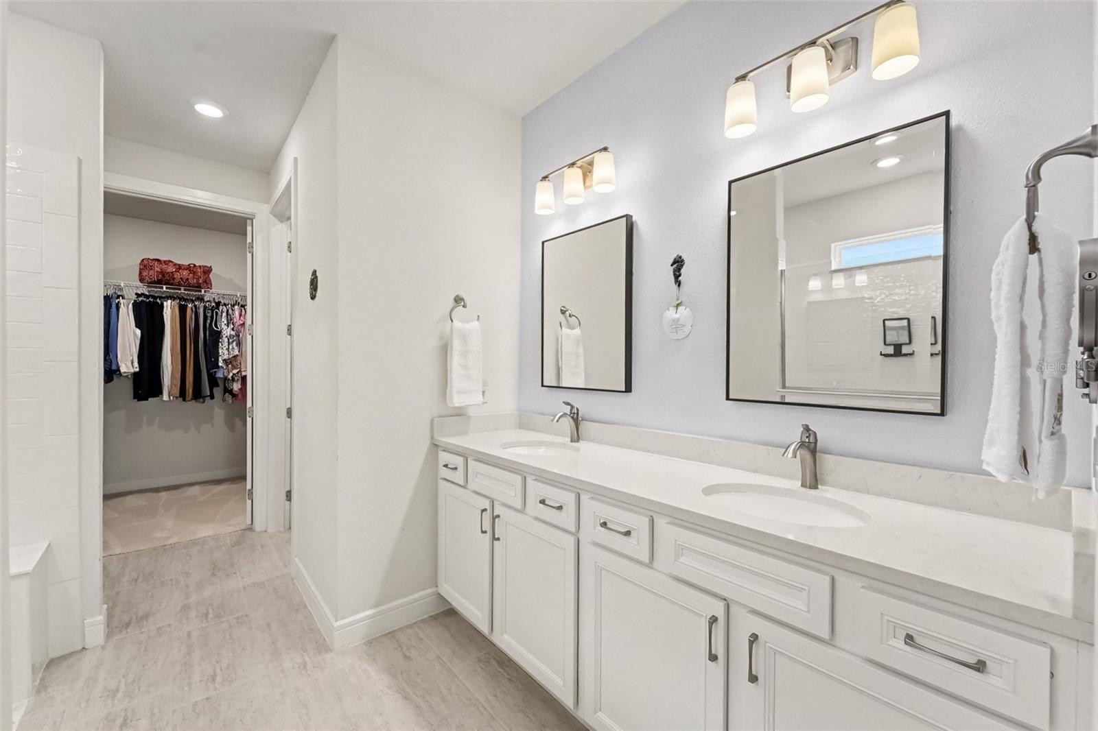 20544 SEA GLASS CIR