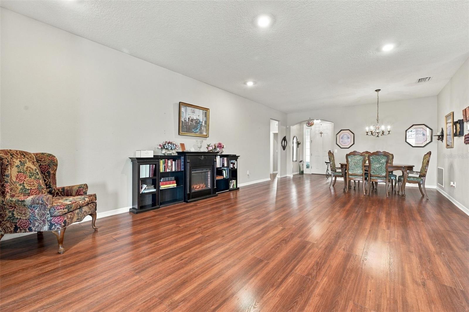 13344 WATERLEAF GARDEN CIR