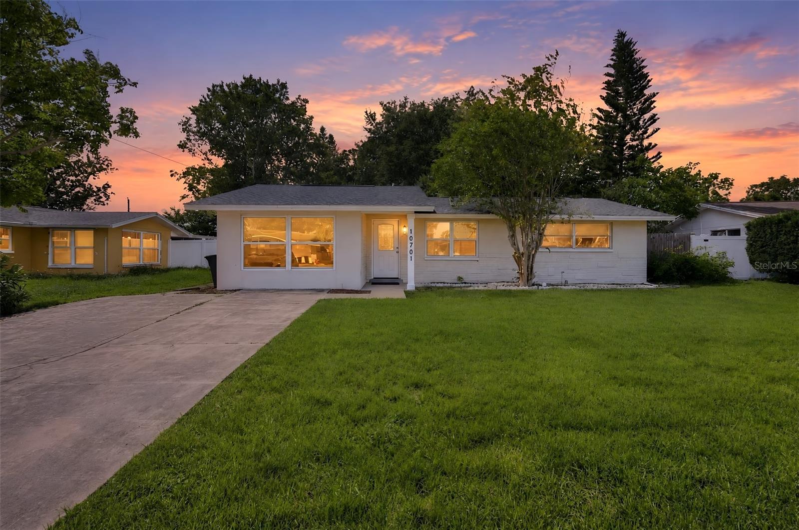 10701 OLEANDER DR