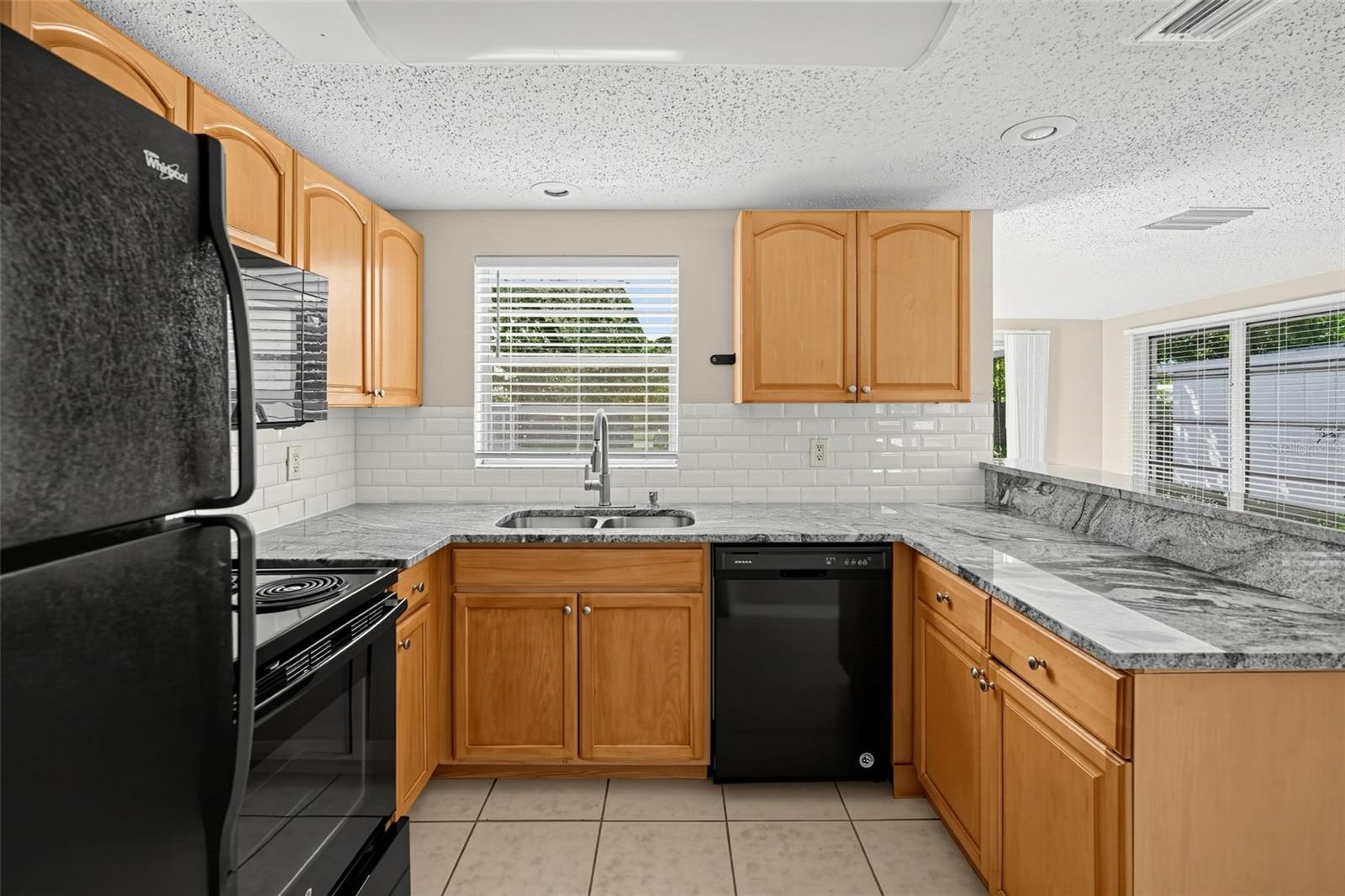 10701 OLEANDER DR