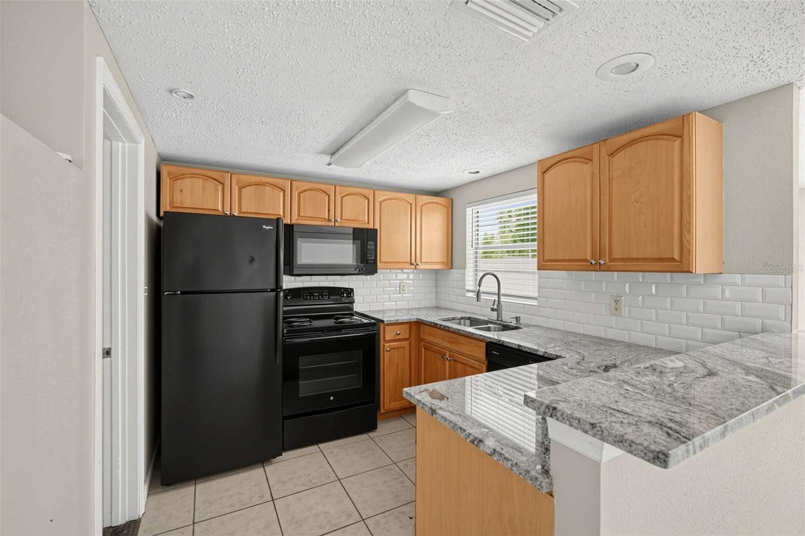 10701 OLEANDER DR