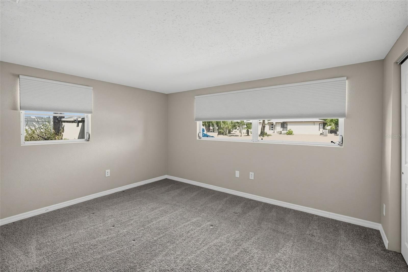 10701 OLEANDER DR