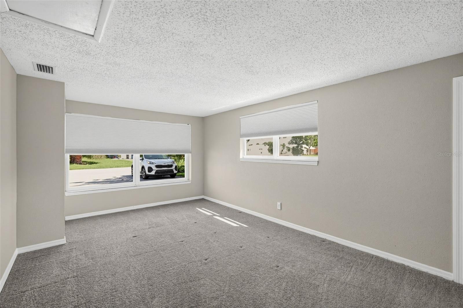 10701 OLEANDER DR