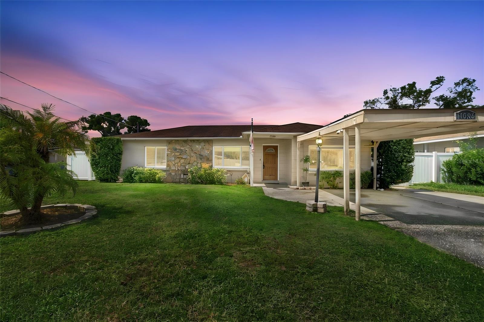 11006 N Oakleaf Ave, Tampa