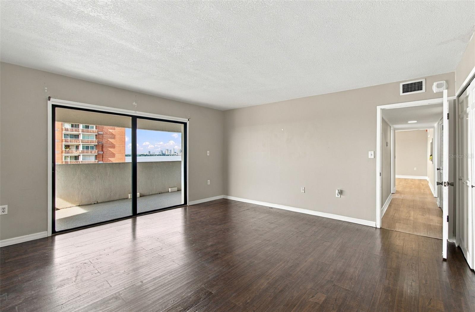 4141 BAYSHORE BLVD #1106