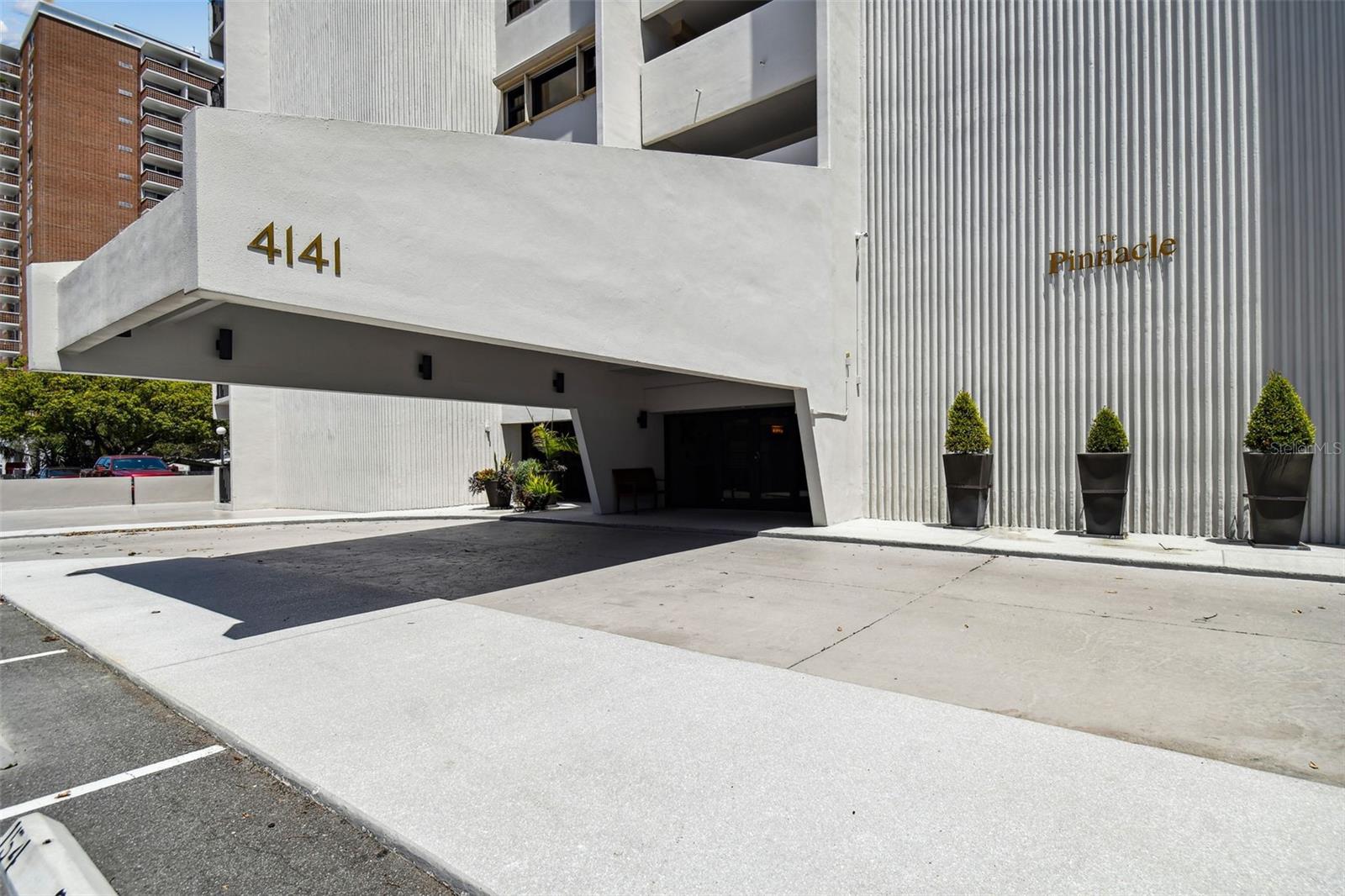 4141 BAYSHORE BLVD #1106