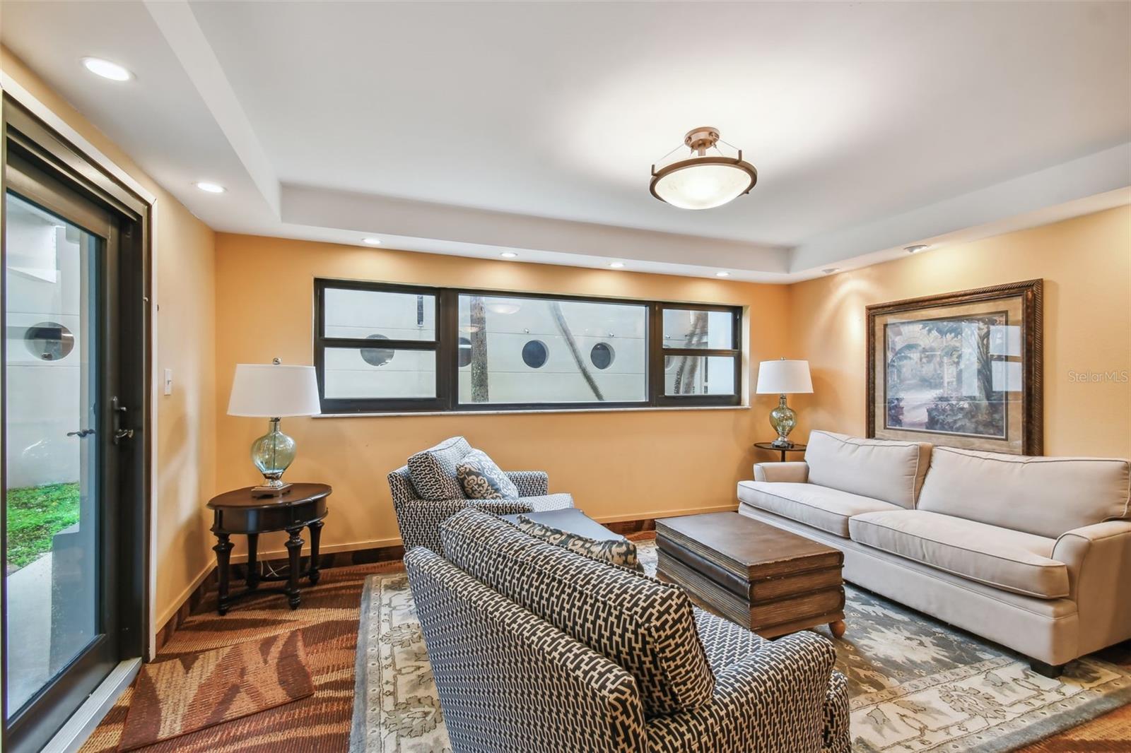 4141 BAYSHORE BLVD #1106