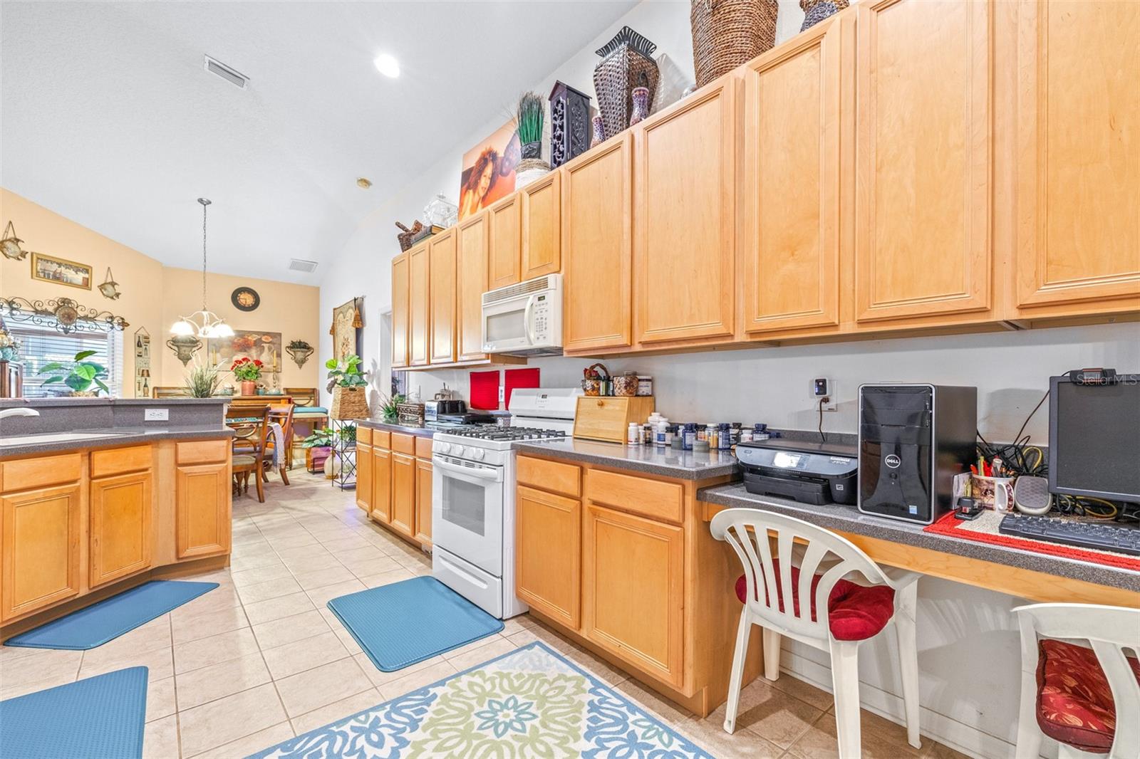 7113 CROMWELL PARK LN
