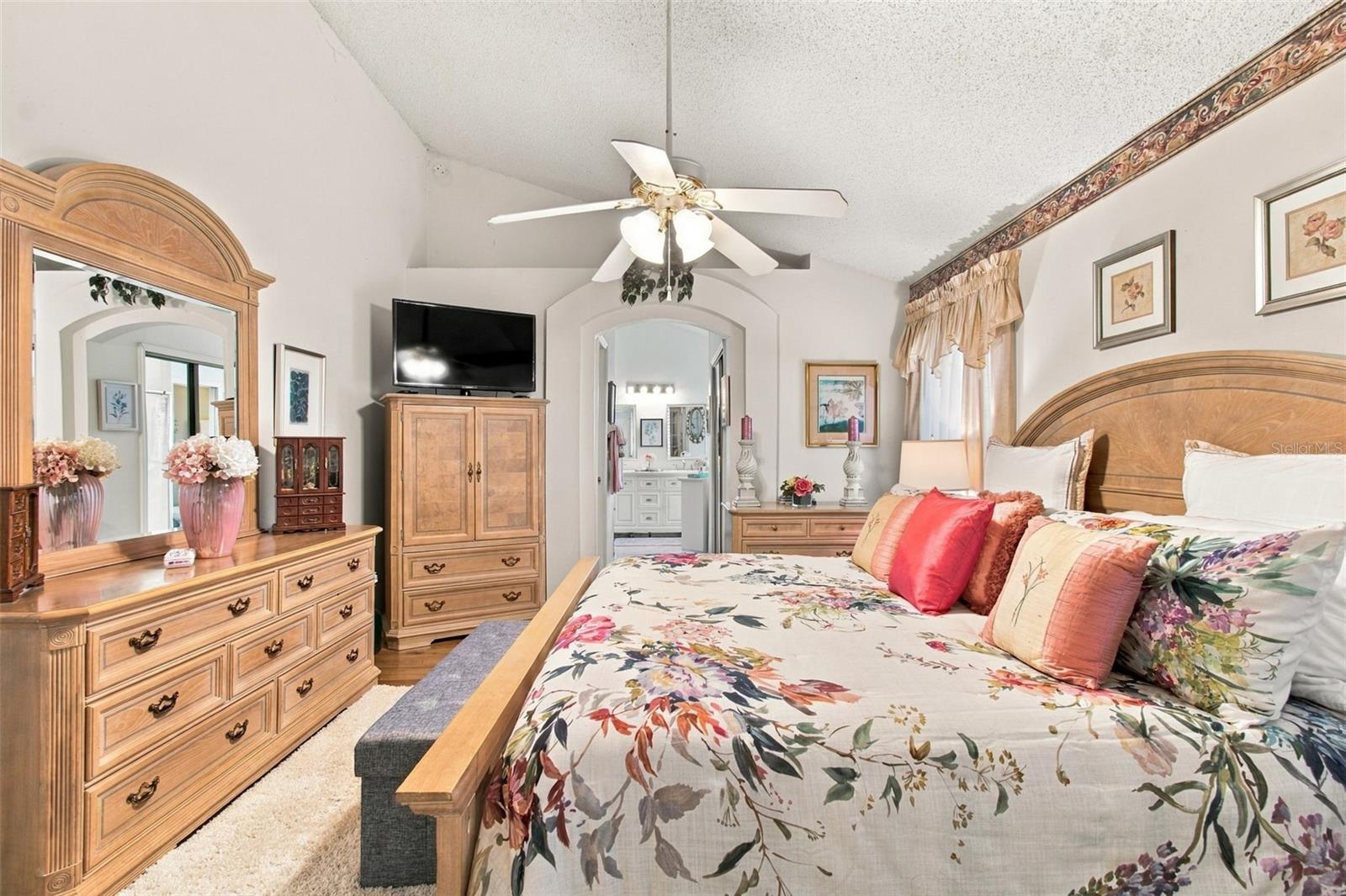 19014 SILVERBROOK DR