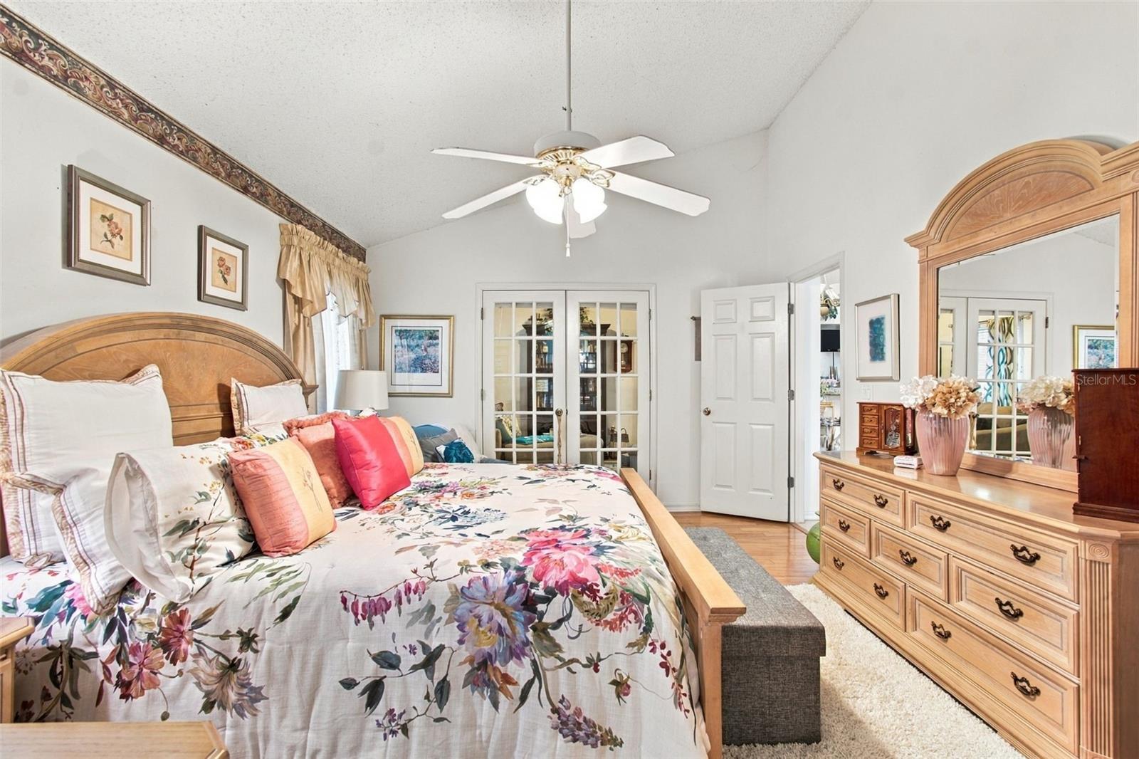 19014 SILVERBROOK DR