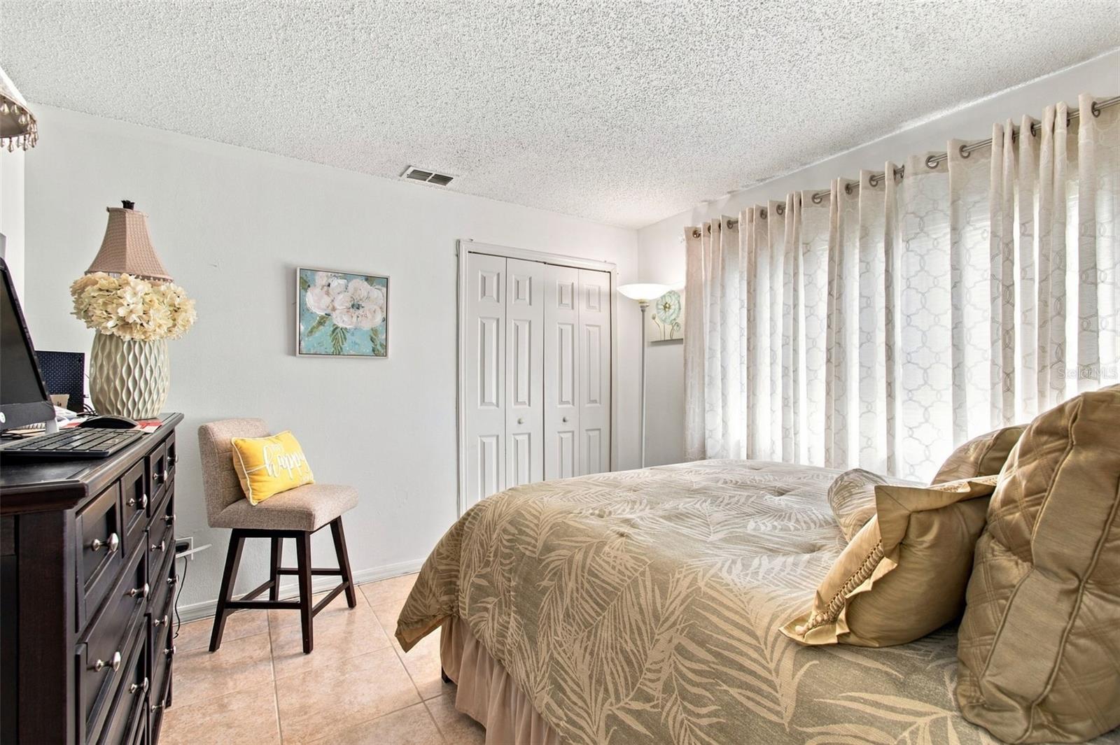 19014 SILVERBROOK DR