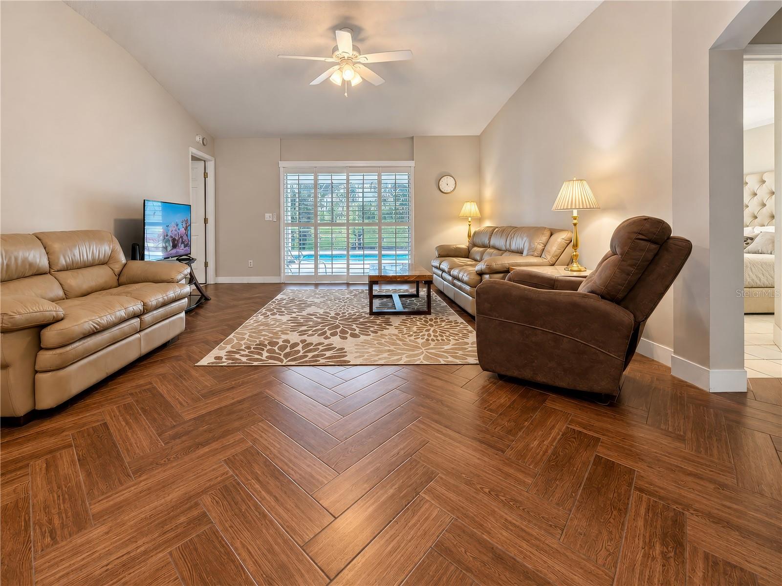 2503 RUNNINGBROOKE WAY