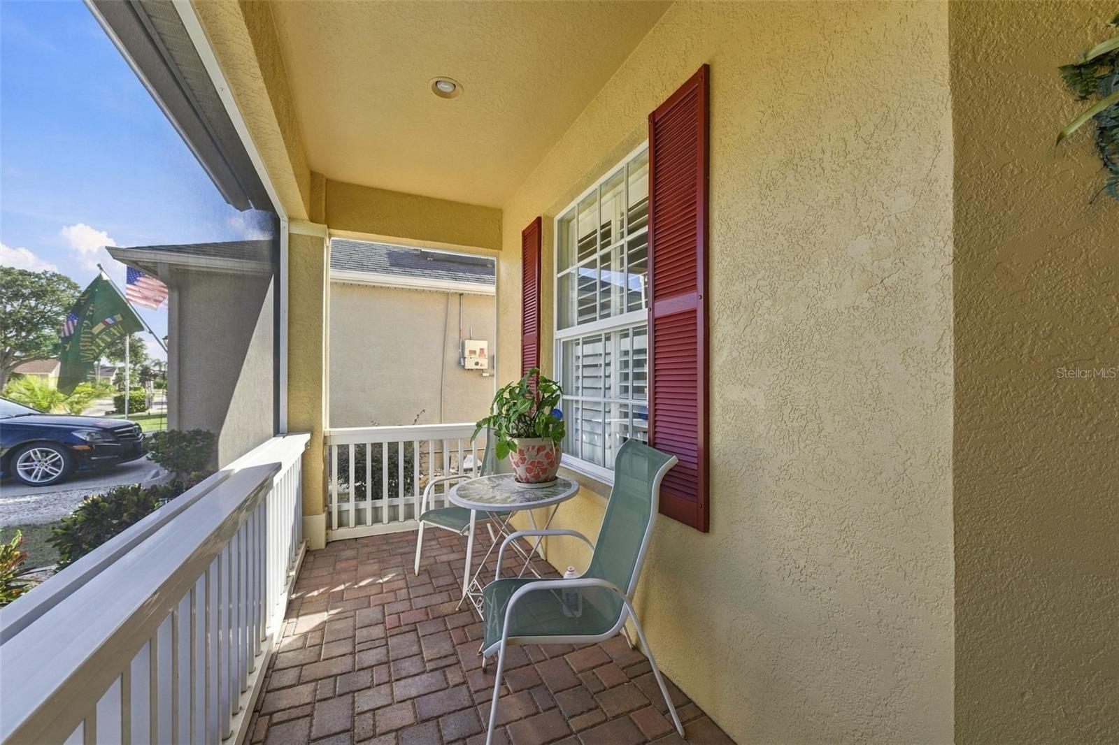 1106 EMERALD DUNES DR