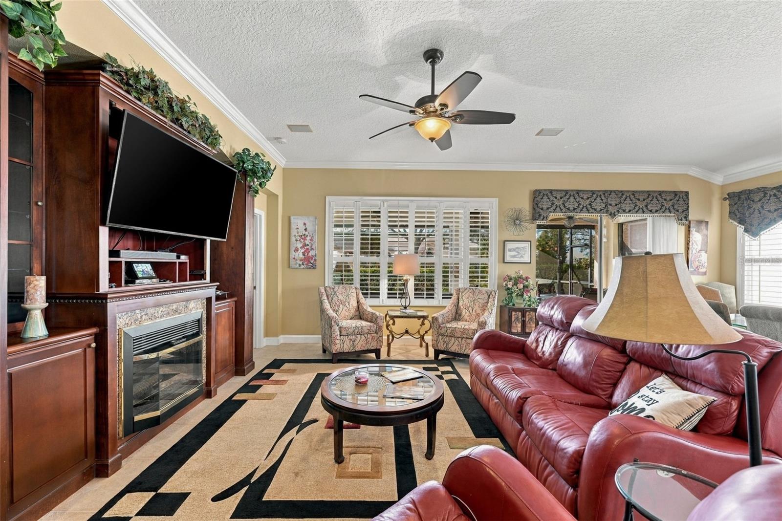 1106 EMERALD DUNES DR