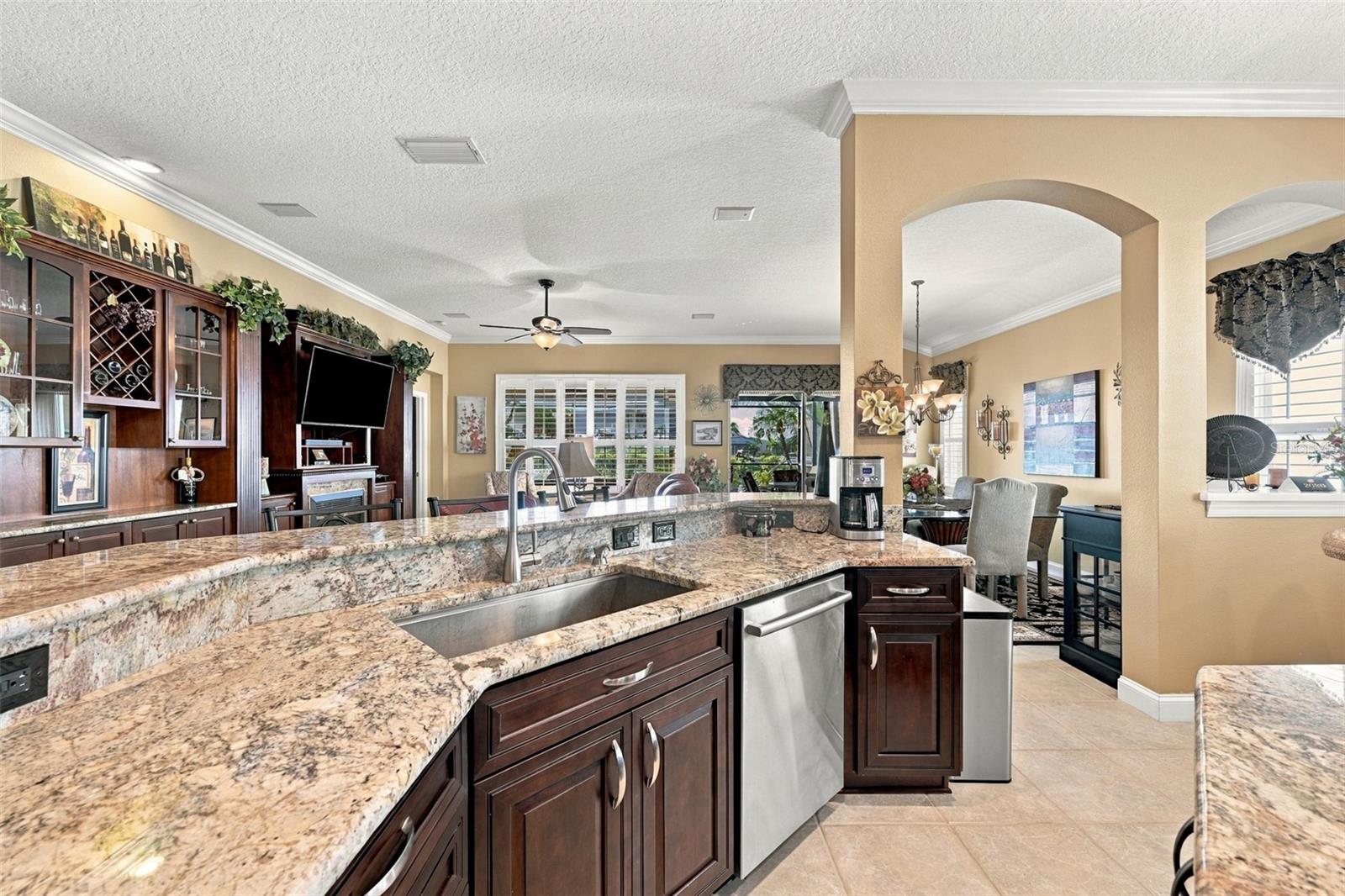 1106 EMERALD DUNES DR