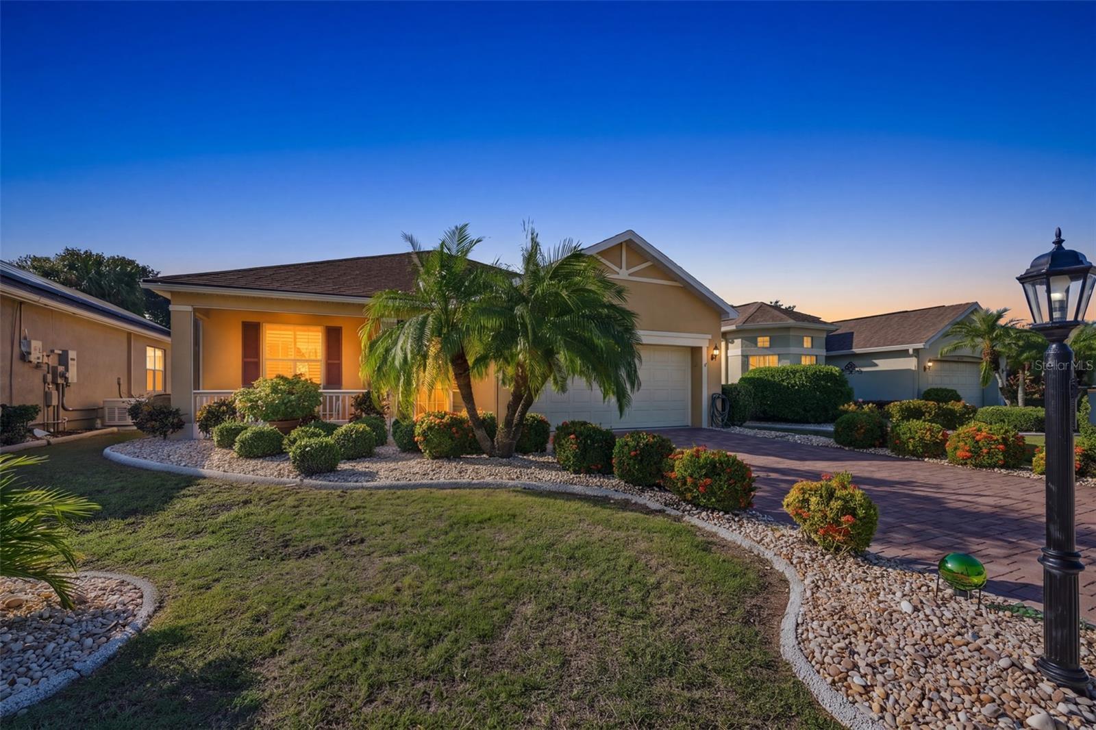 1106 EMERALD DUNES DR