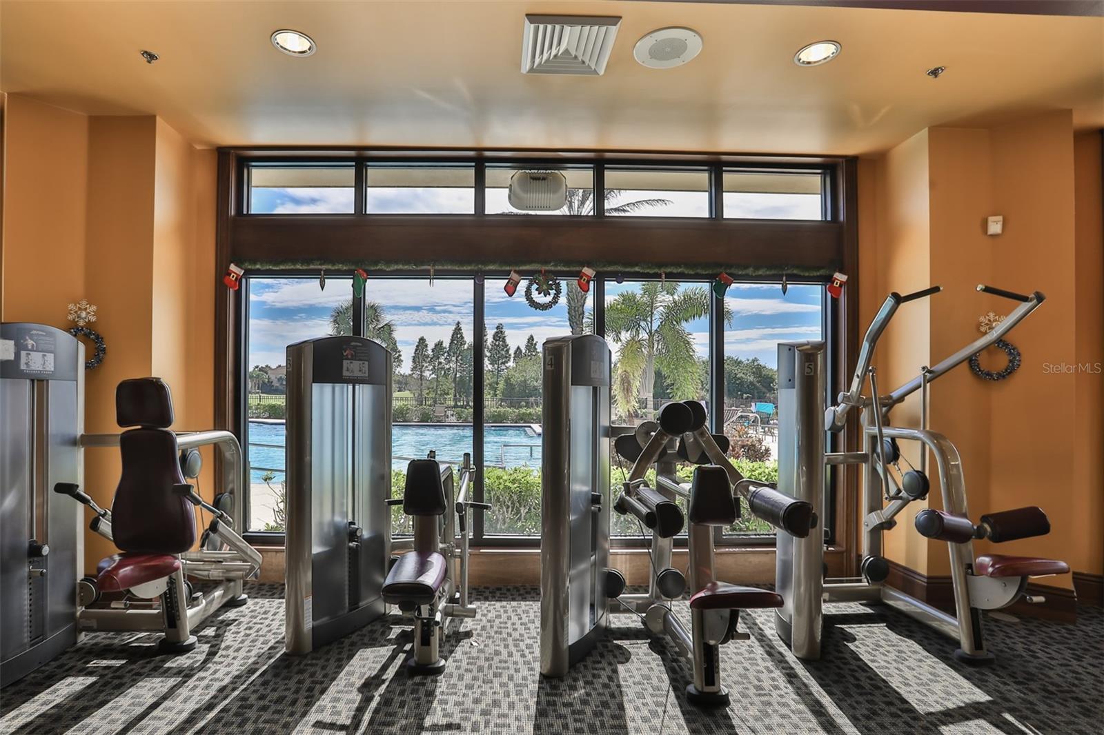 1106 EMERALD DUNES DR