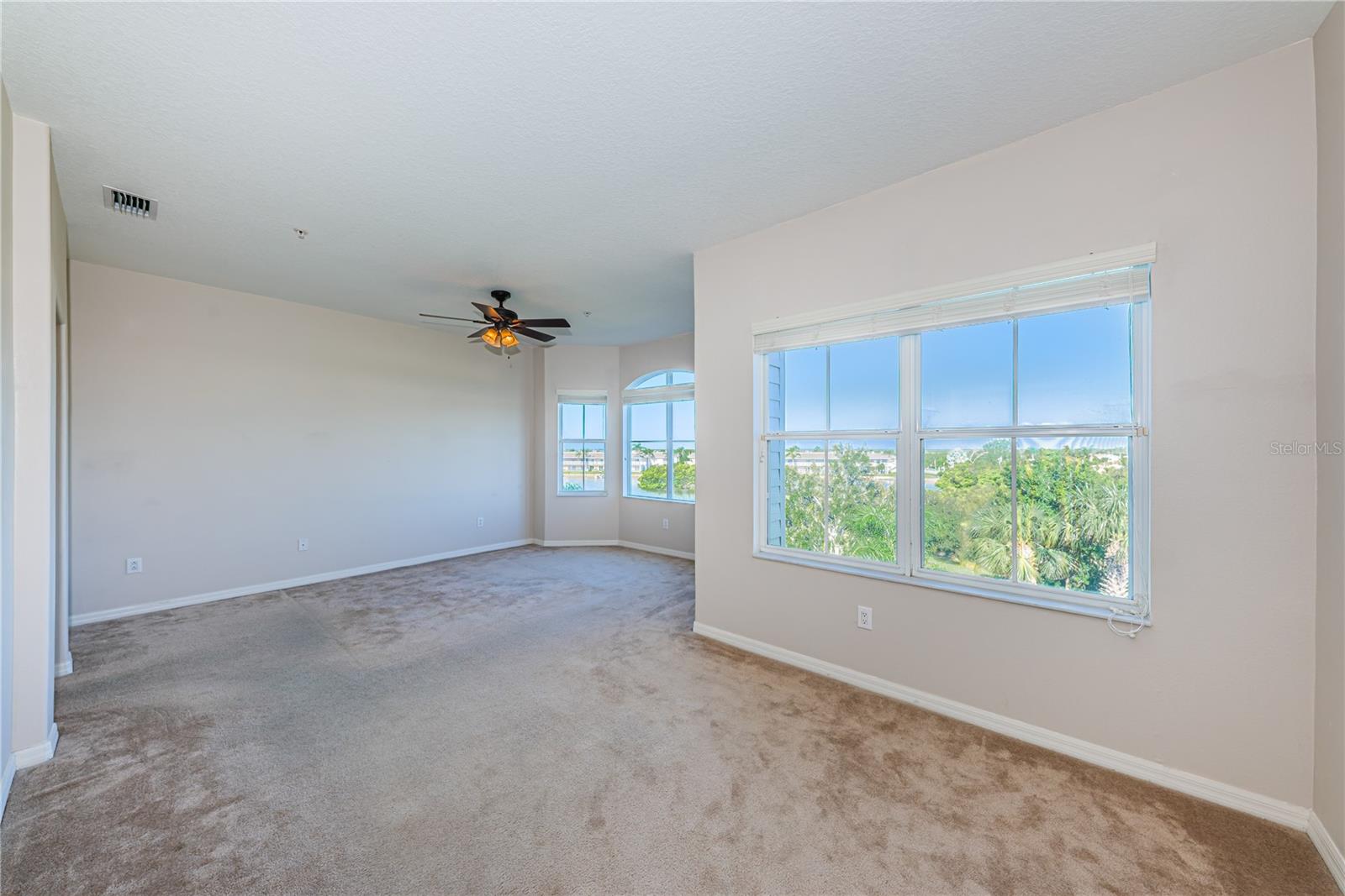 4324 SPINNAKER COVE LN