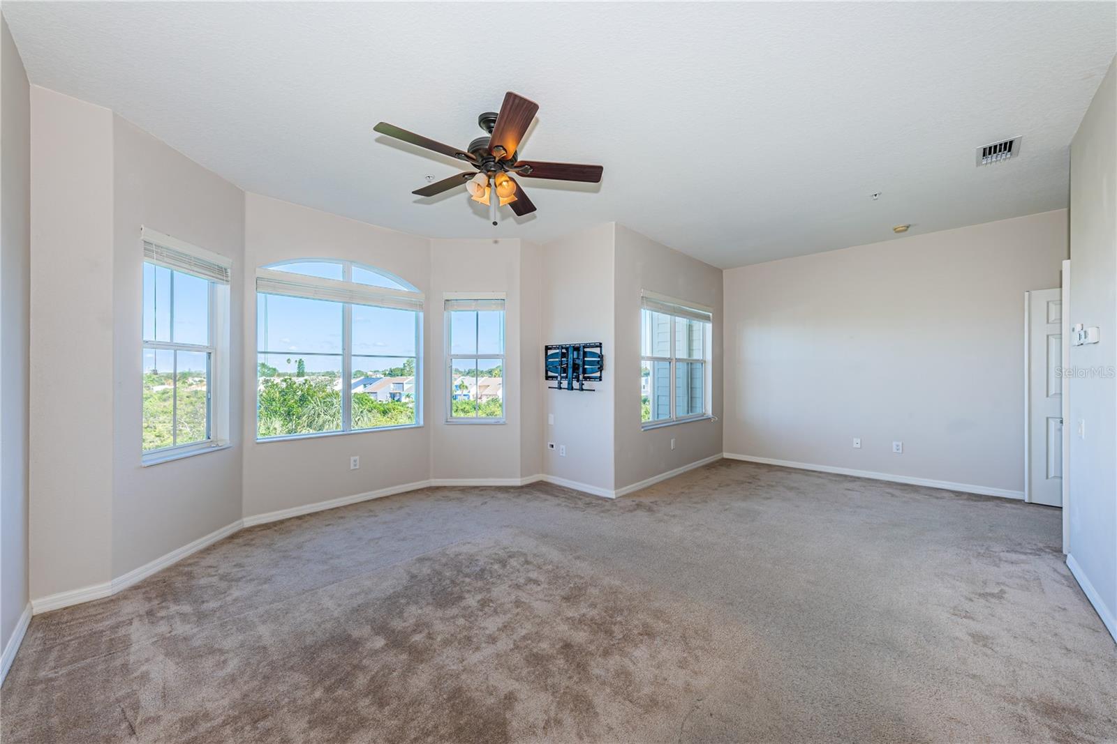 4324 SPINNAKER COVE LN