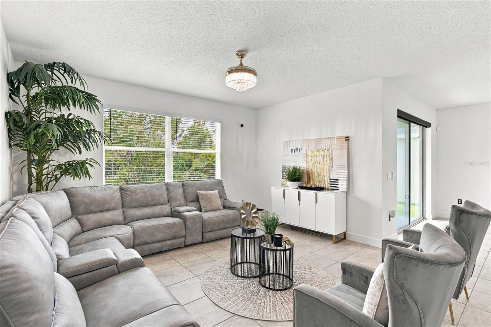 5453 DEL CORONADO DR