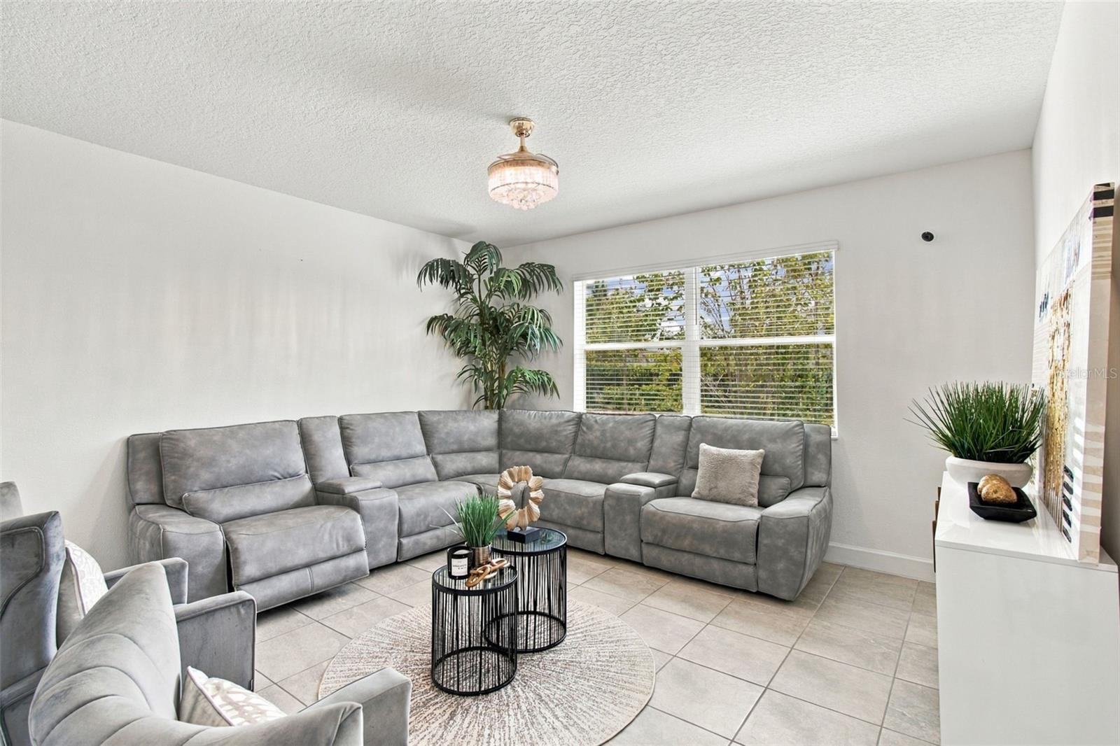 5453 DEL CORONADO DR