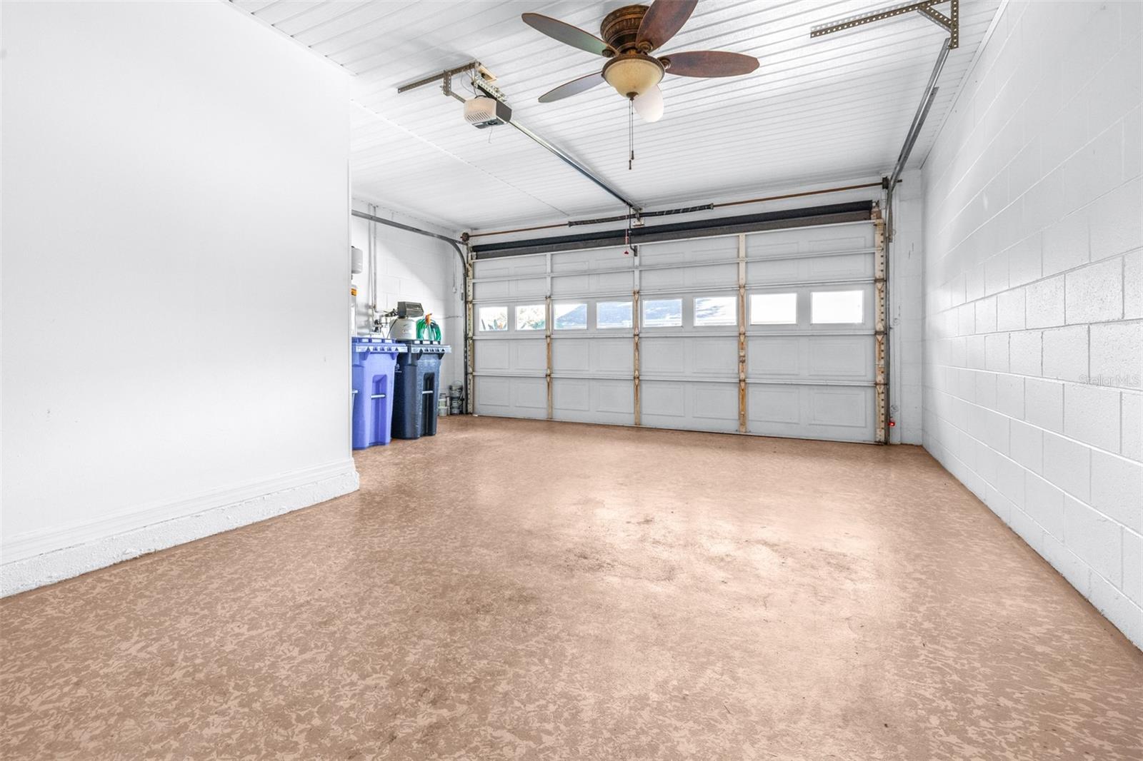 1521 LELAND DR