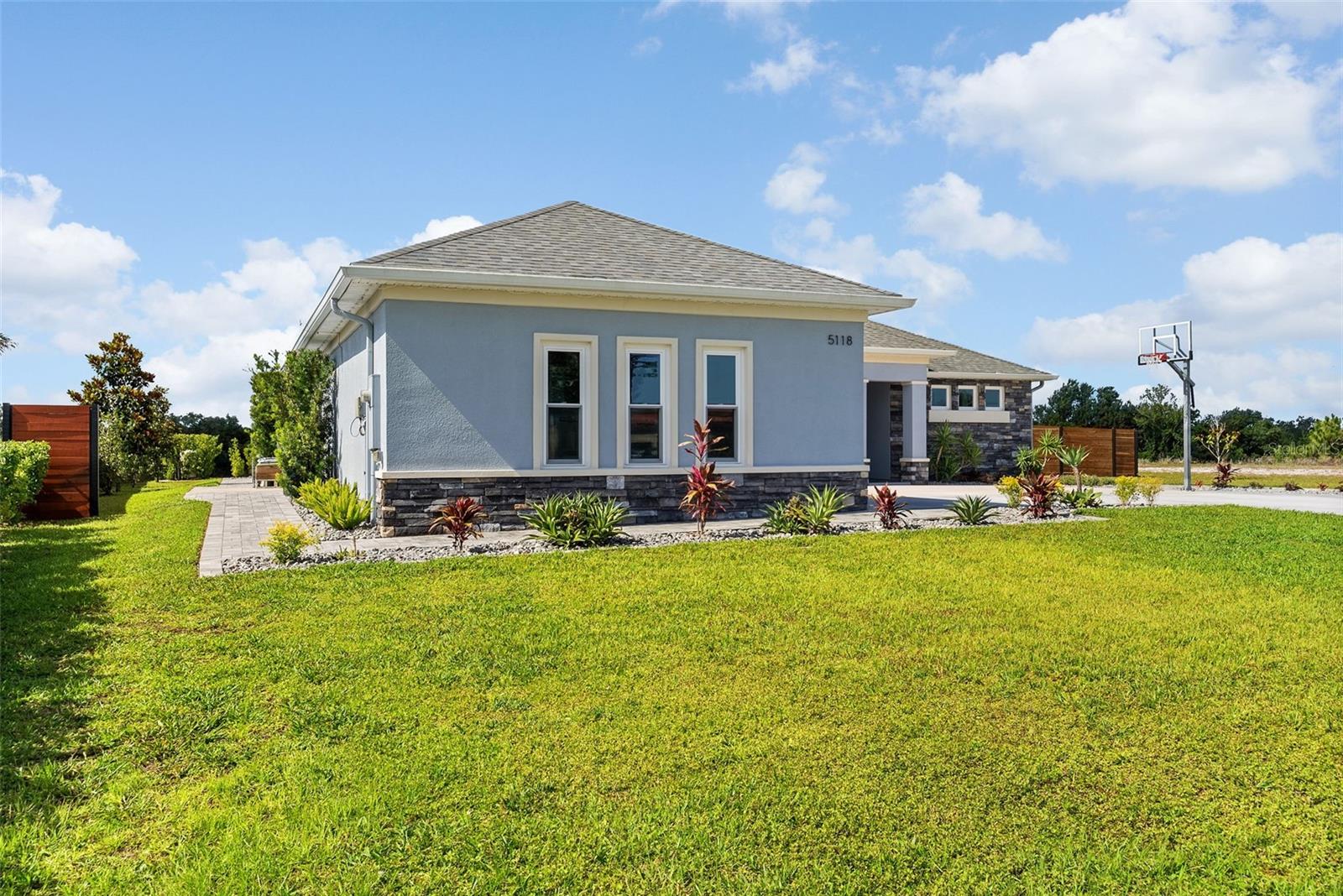 5118 LAKE TOSCANA DR
