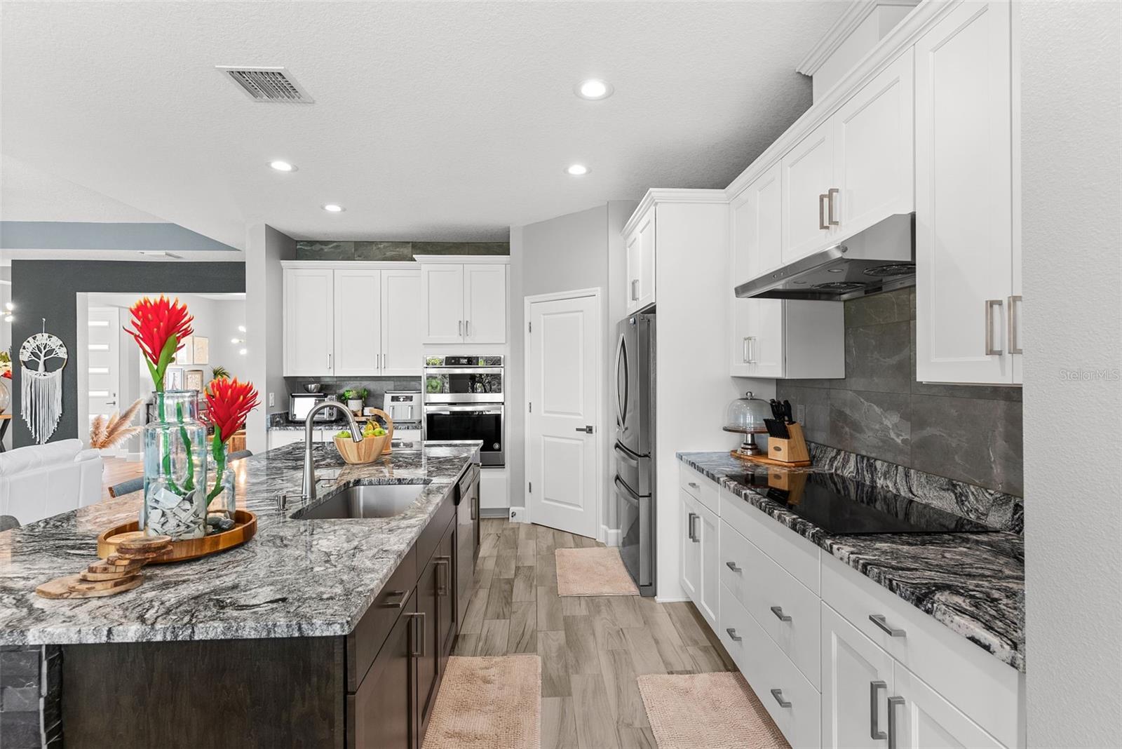 5118 LAKE TOSCANA DR