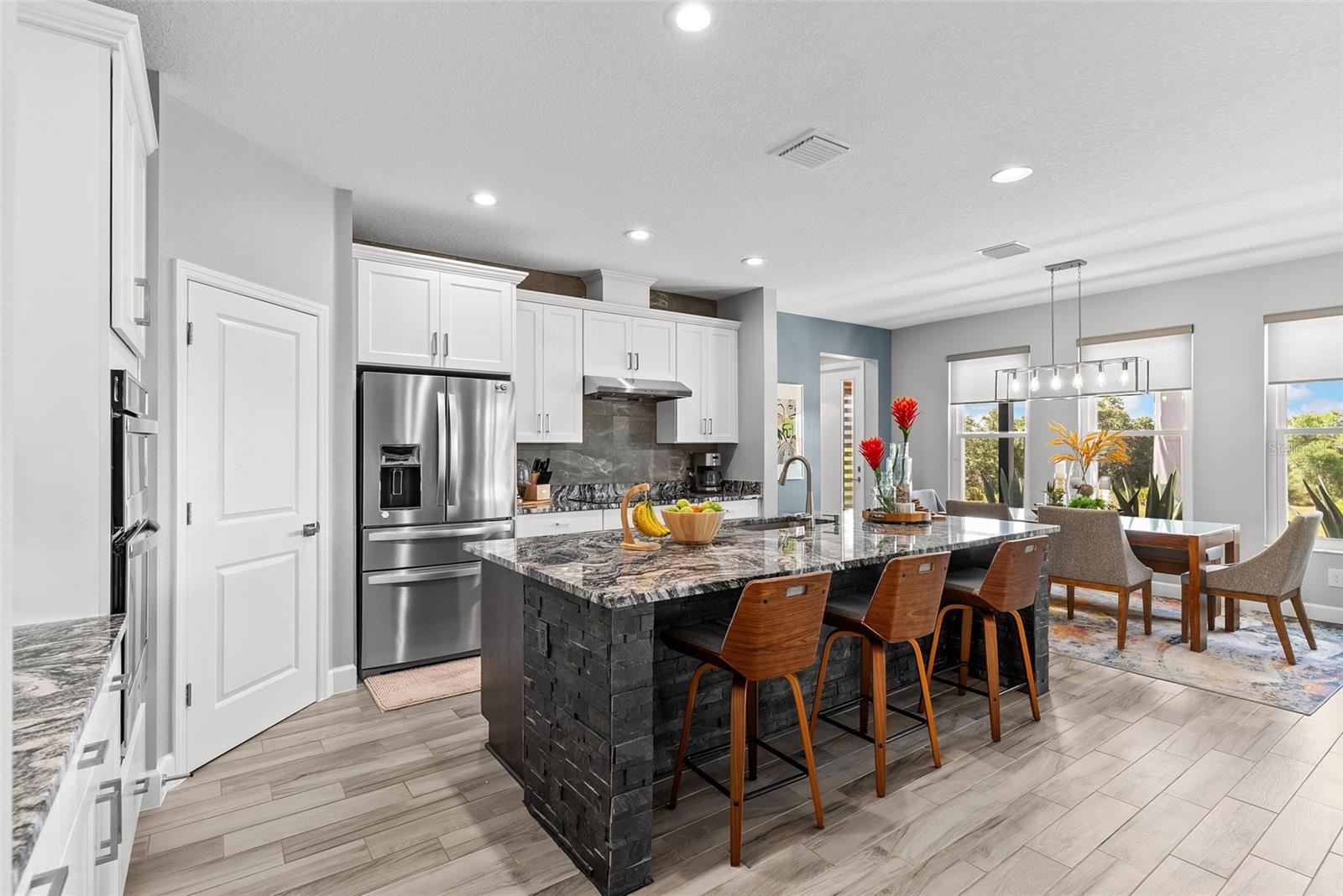 5118 LAKE TOSCANA DR