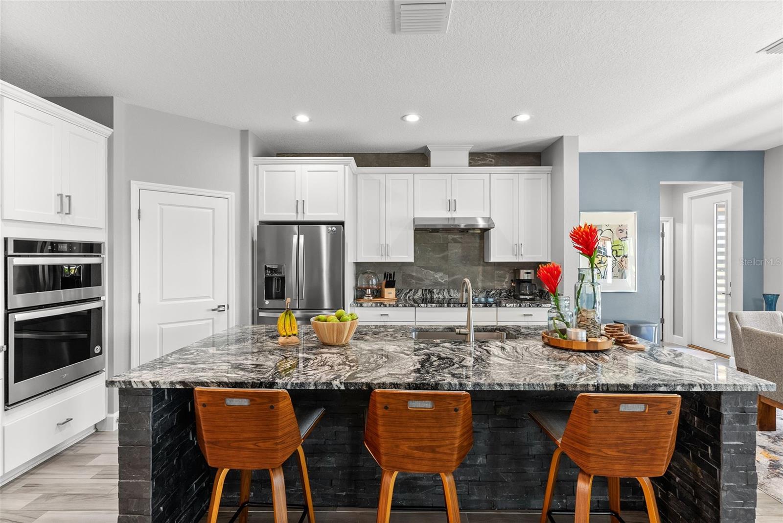 5118 LAKE TOSCANA DR