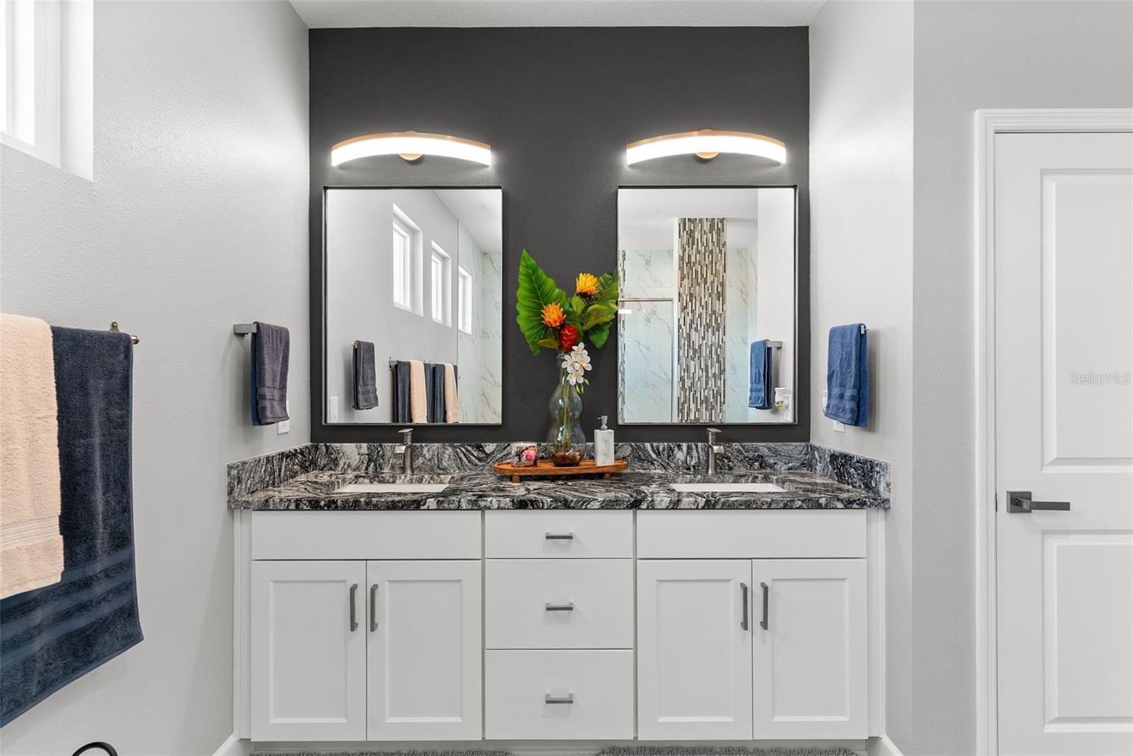 5118 LAKE TOSCANA DR