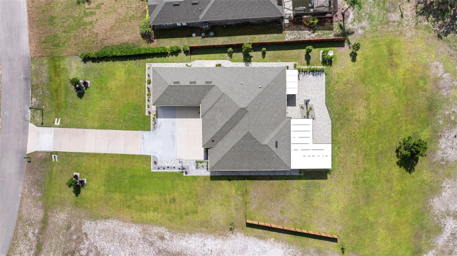 5118 LAKE TOSCANA DR