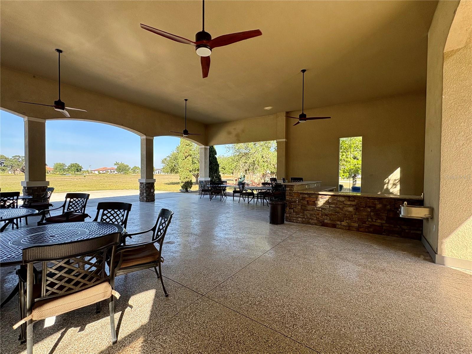 5118 LAKE TOSCANA DR