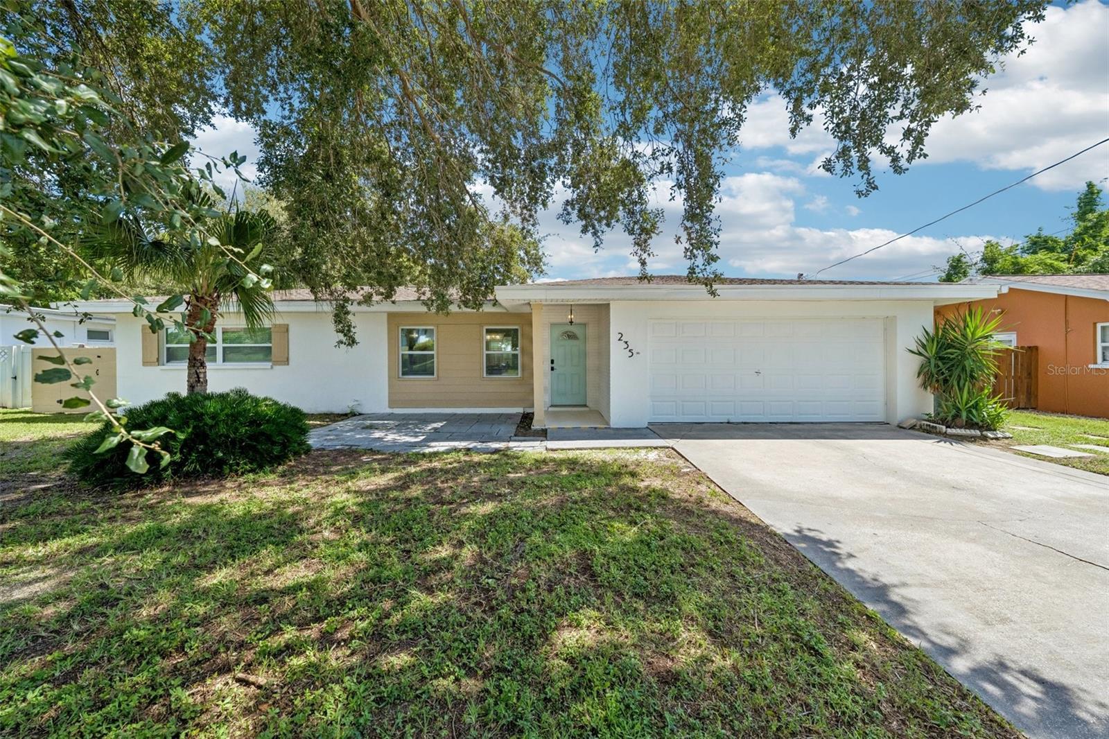 235 Overbrook Dr E, Largo