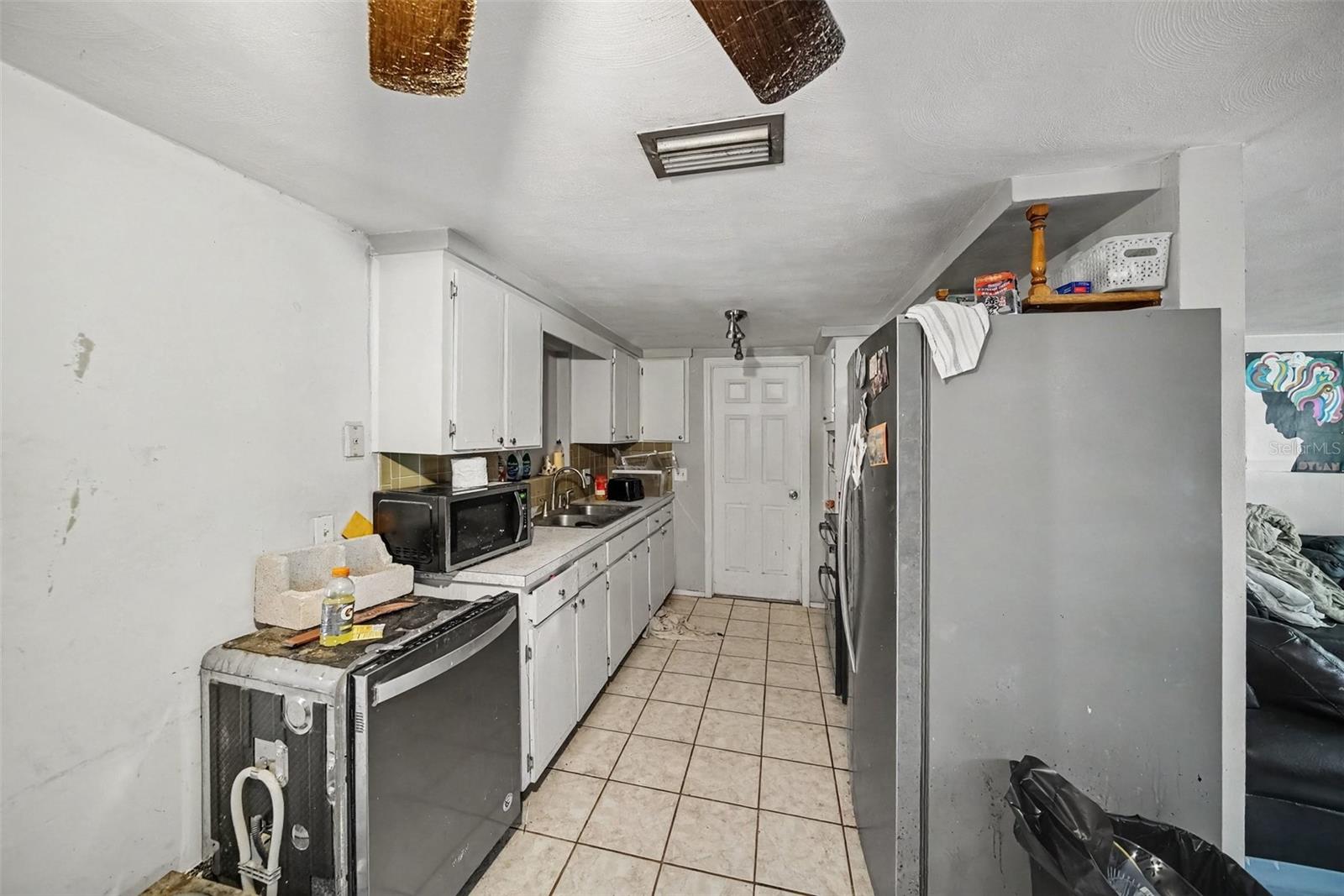 6249 MAPLEWOOD DR