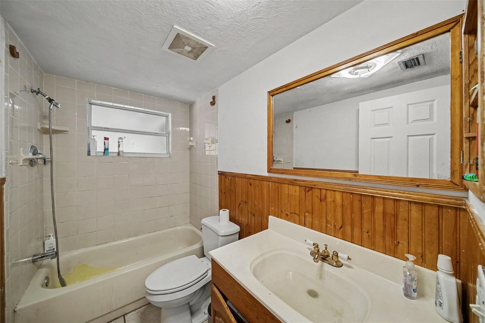 6249 MAPLEWOOD DR