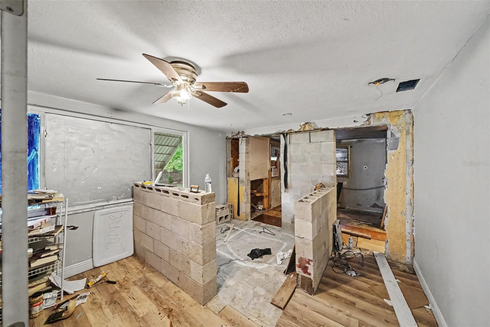 6249 MAPLEWOOD DR