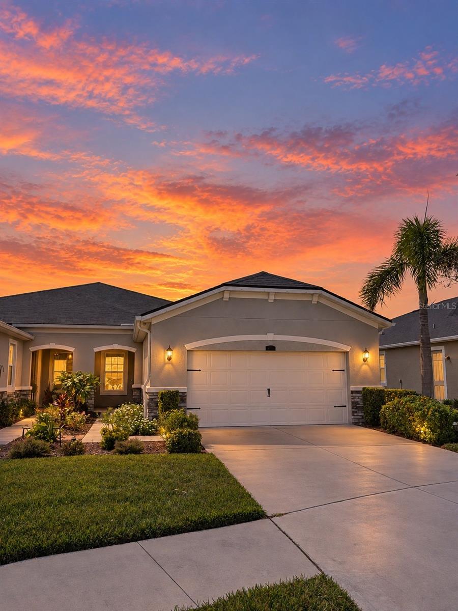 11631 Weathered Felling Dr, Riverview