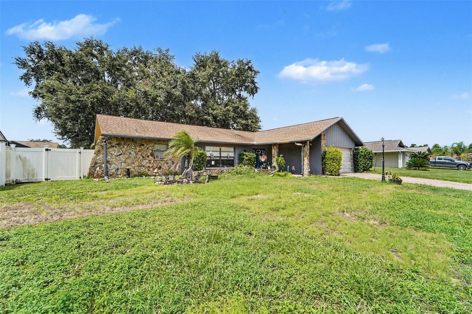7606 WILLOW BROOK CT