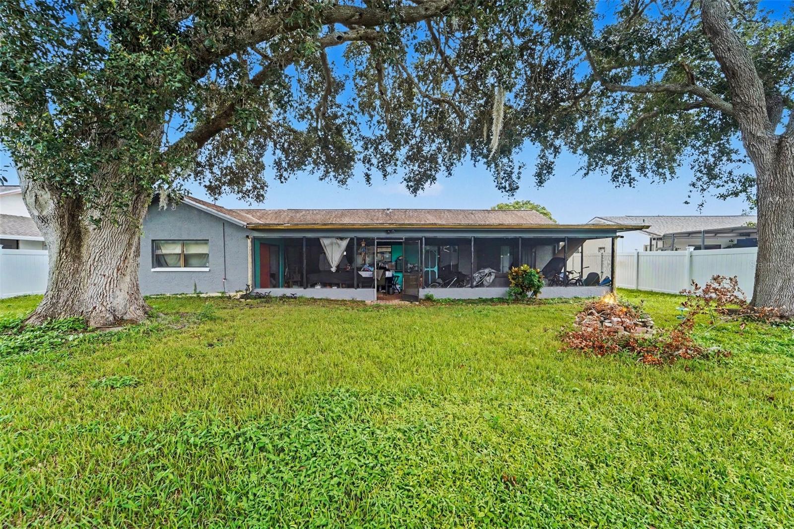 7606 WILLOW BROOK CT