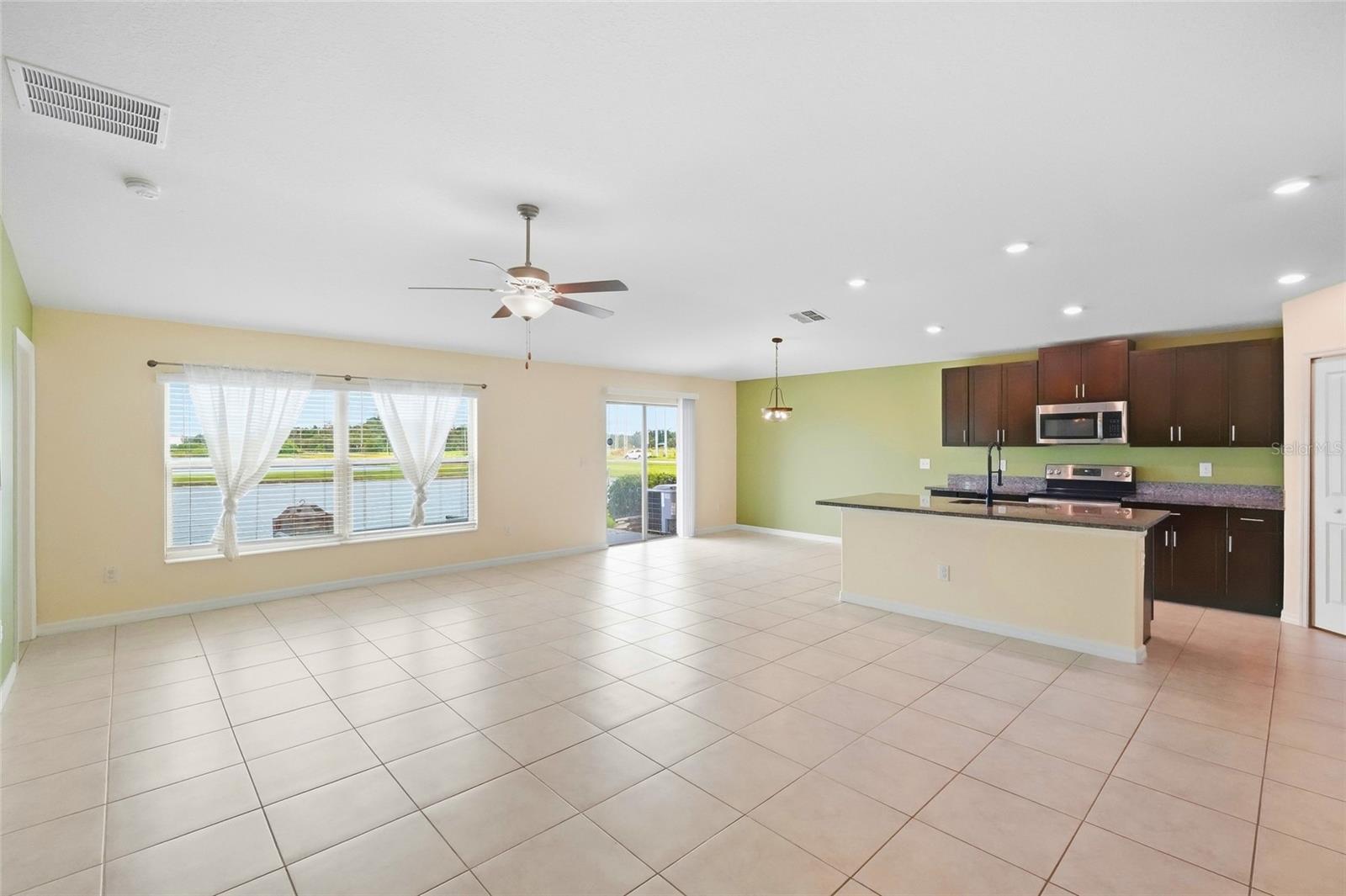 1423 GOLDEN GLOW DR
