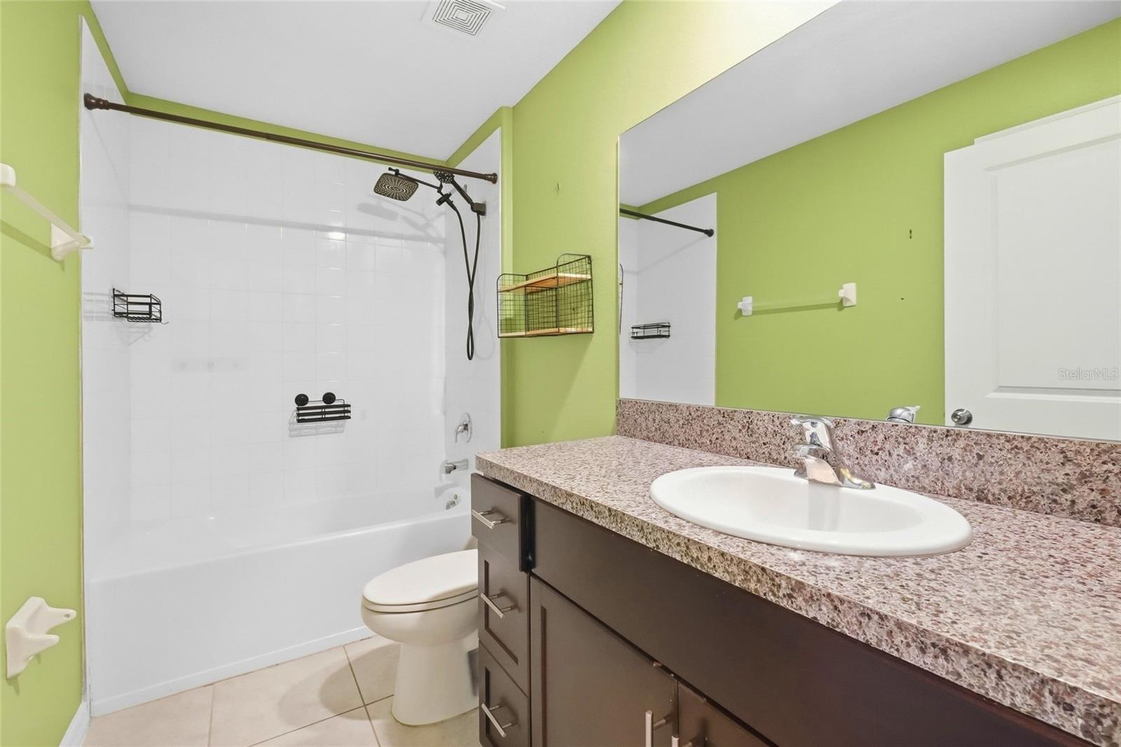 1423 GOLDEN GLOW DR