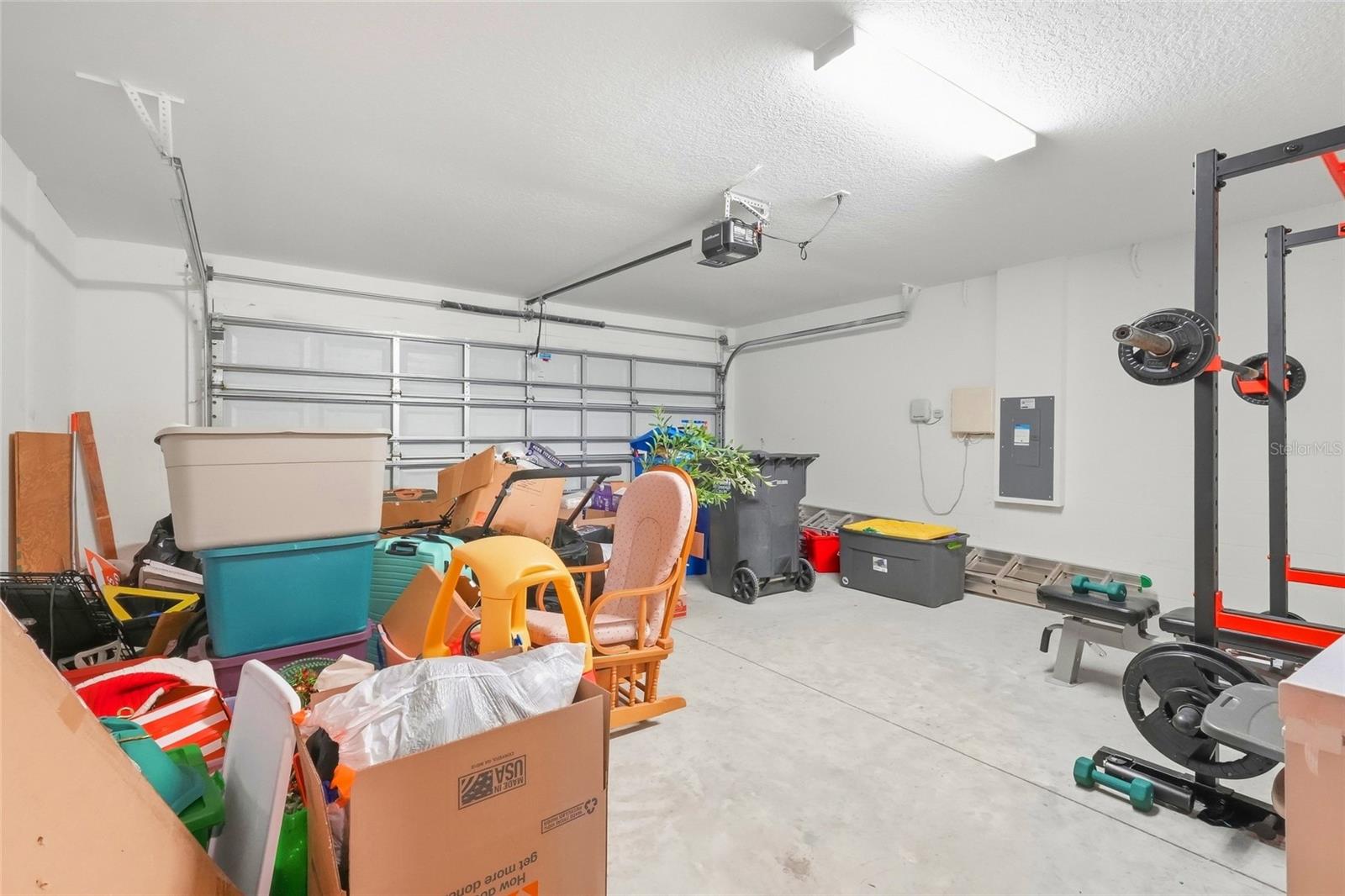 1423 GOLDEN GLOW DR