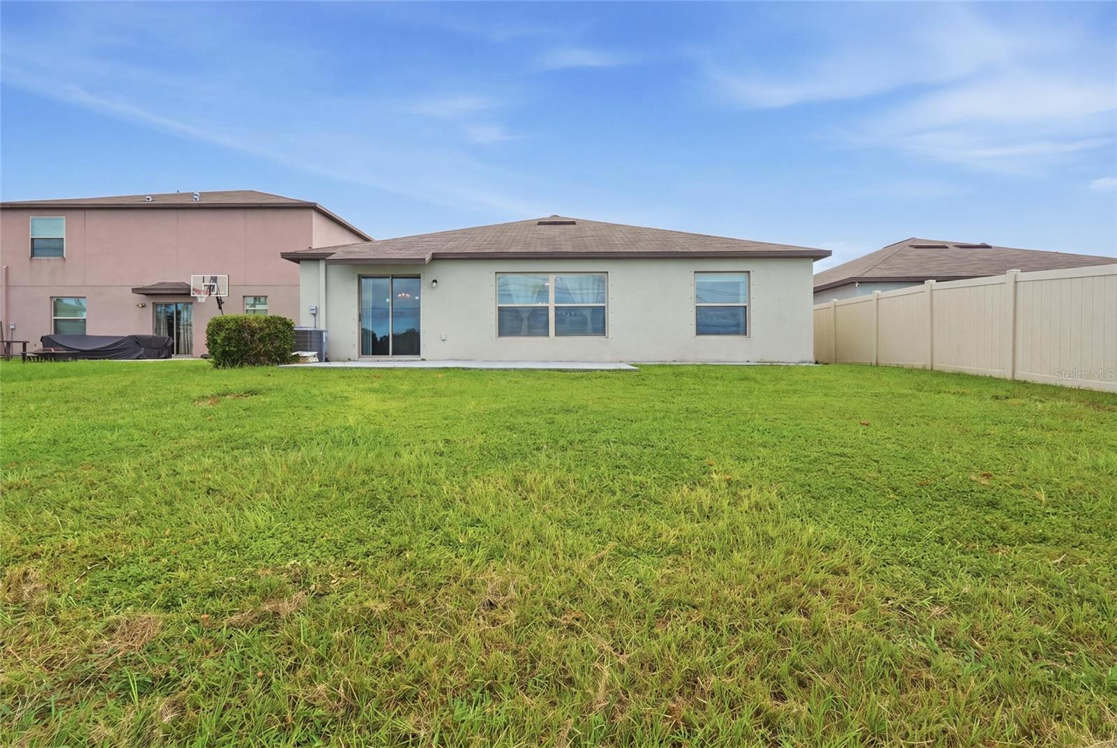 1423 GOLDEN GLOW DR