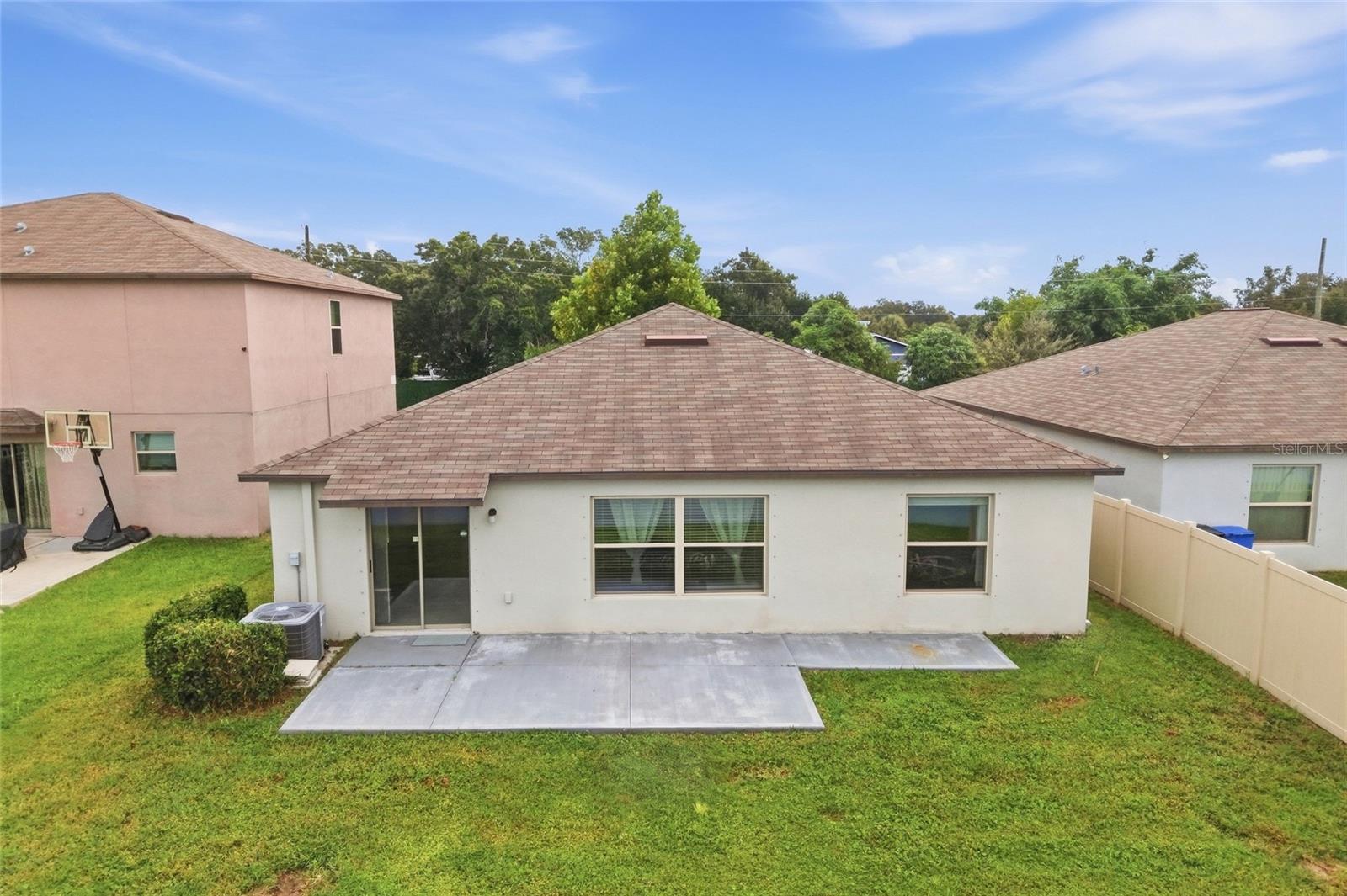 1423 GOLDEN GLOW DR